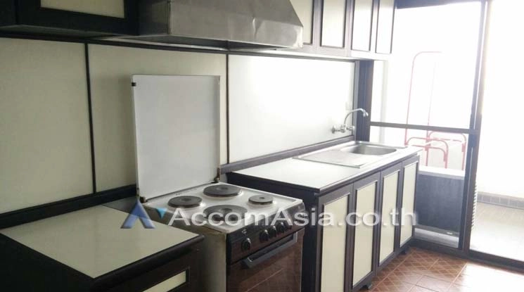  1  3 br Apartment For Rent in Phaholyothin ,Bangkok BTS Ari at Homely Atmosphere AA10761