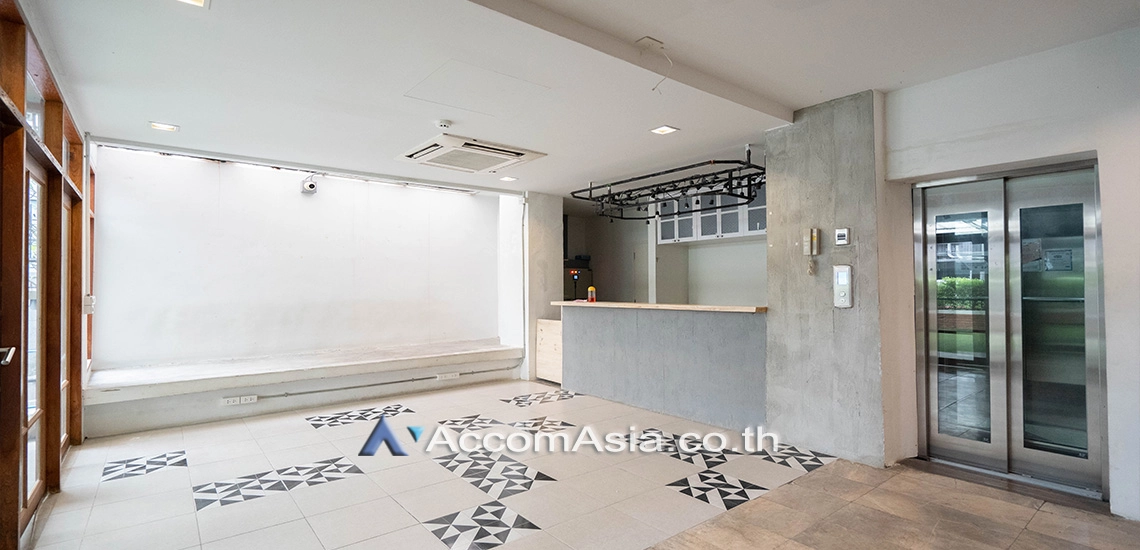 7  3 br House for rent and sale in Ploenchit ,Bangkok BTS Chitlom 110189