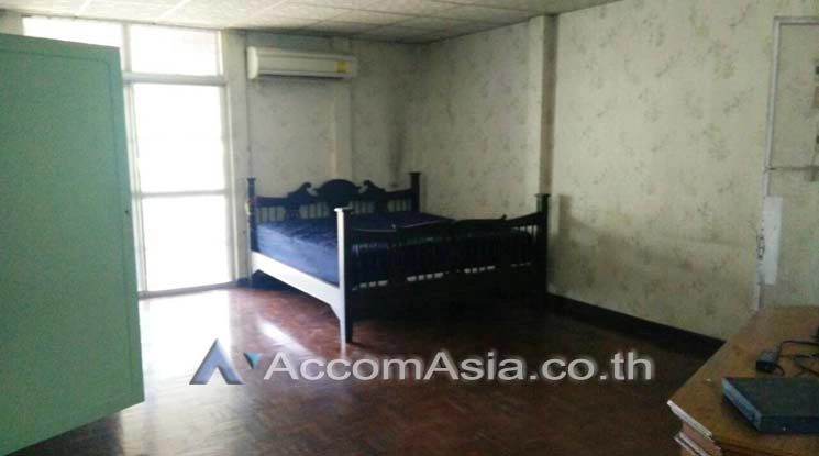 5  5 br House For Rent in Phaholyothin ,Bangkok BTS Ari AA10835