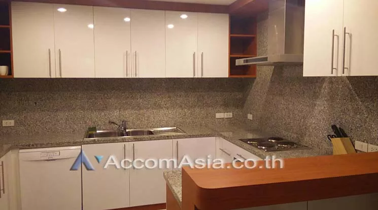  1  1 br Apartment For Rent in Phaholyothin ,Bangkok BTS Ari at Low-rise Apartment 750m. walk to BTS AA10836