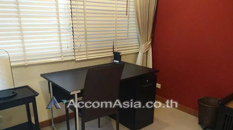  1  1 br Apartment For Rent in Phaholyothin ,Bangkok BTS Ari at Low-rise Apartment 750m. walk to BTS AA10836