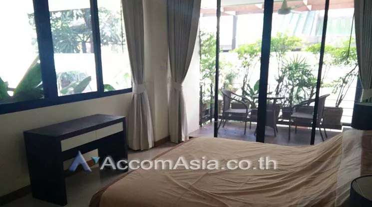 Ground Floor |  1 Bedroom  Apartment For Rent in Phaholyothin, Bangkok  near BTS Ari (AA10836)