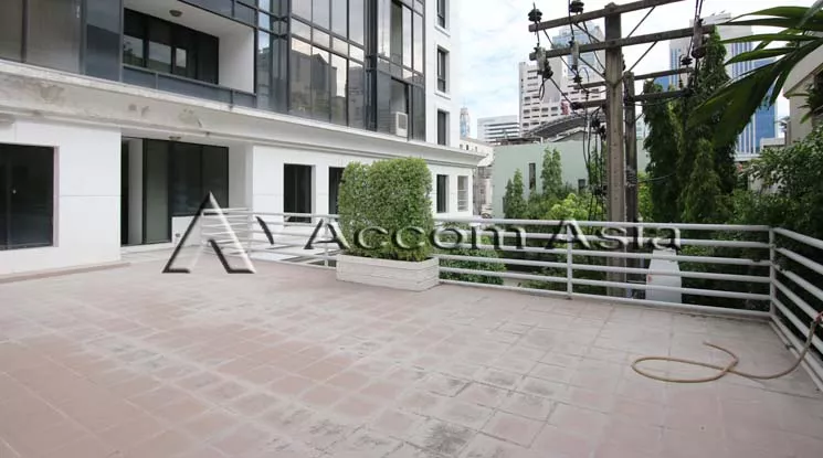 Huge Terrace, Pet friendly |  Heart of Langsuan - Privacy Apartment  3 Bedroom for Rent BTS Chitlom in Ploenchit Bangkok