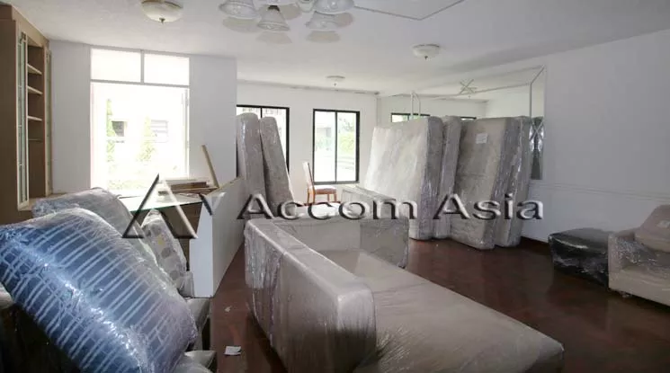 8  3 br Apartment For Rent in Ploenchit ,Bangkok BTS Chitlom at Heart of Langsuan - Privacy 10259