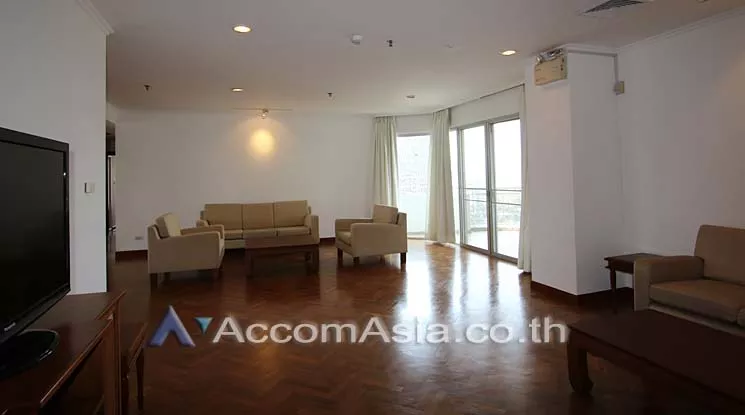  3 Bedrooms  Apartment For Rent in Sathorn, Bangkok  near BRT Technic Krungthep (AA10903)