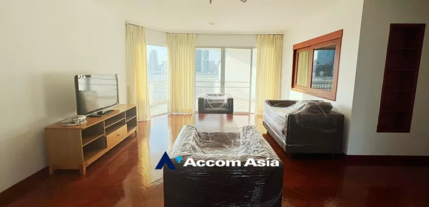 Pet friendly |  3 Bedrooms  Apartment For Rent in Sathorn, Bangkok  near BRT Technic Krungthep (AA10971)