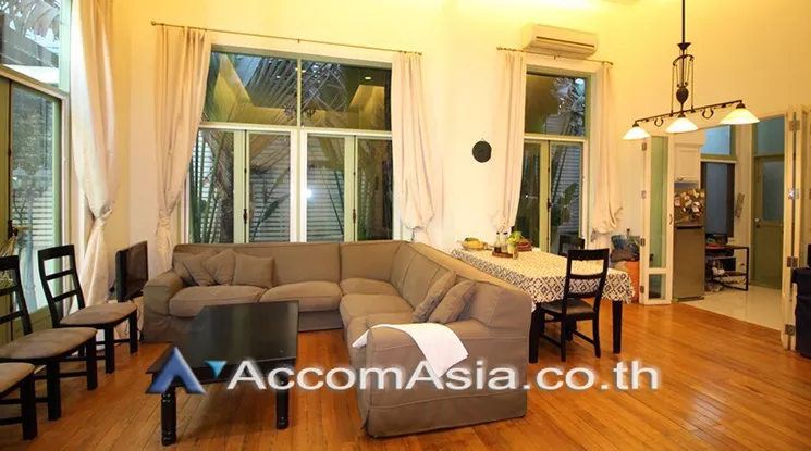 5  3 br House for rent and sale in phaholyothin ,Bangkok BTS Saphan-Kwai AA10988