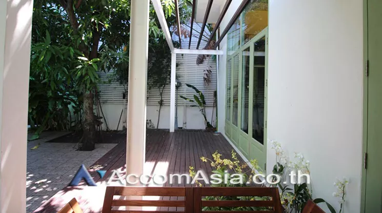 9  3 br House for rent and sale in phaholyothin ,Bangkok BTS Saphan-Kwai AA10988