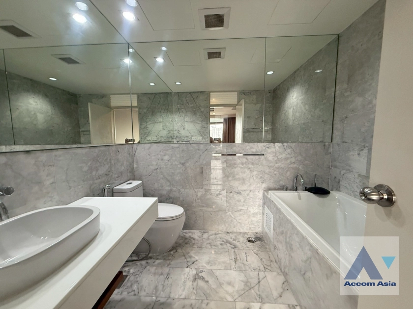 12  3 br Condominium for rent and sale in Sukhumvit ,Bangkok BTS Ekkamai at La Cascade AA10993