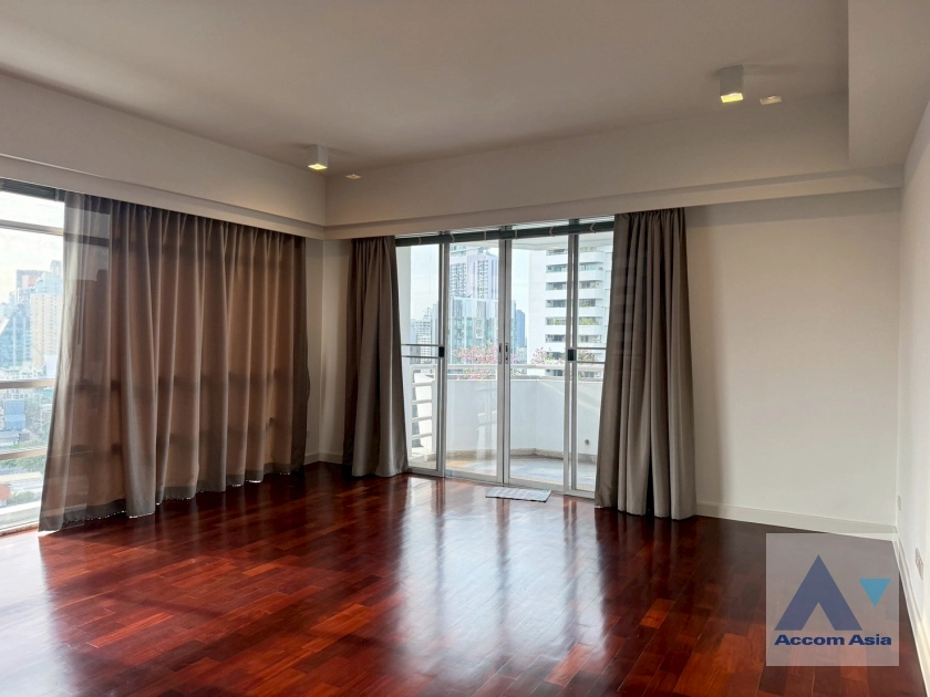 18  3 br Condominium for rent and sale in Sukhumvit ,Bangkok BTS Ekkamai at La Cascade AA10993