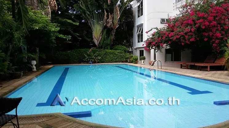  Set in Peaceful location House  3 Bedroom for Rent BTS Ari in Dusit Bangkok