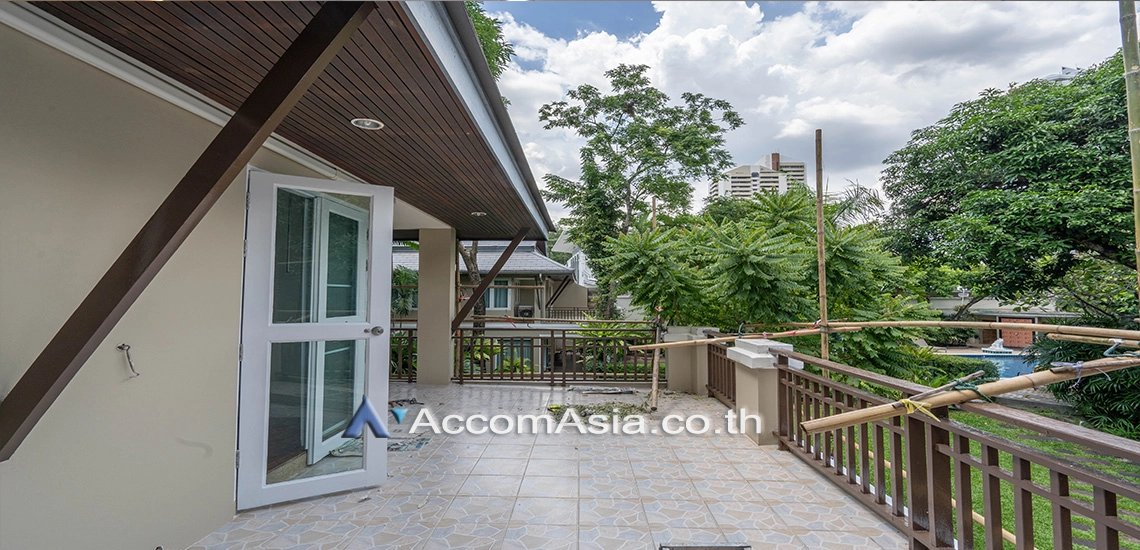 10  4 br House For Rent in Sukhumvit ,Bangkok BTS Ekkamai at Private Compound 5000801