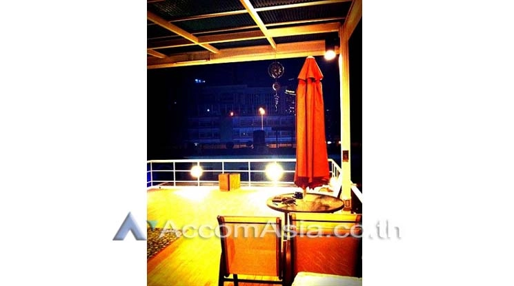 10  4 br House for rent and sale in Silom ,Bangkok BTS Surasak AA11039