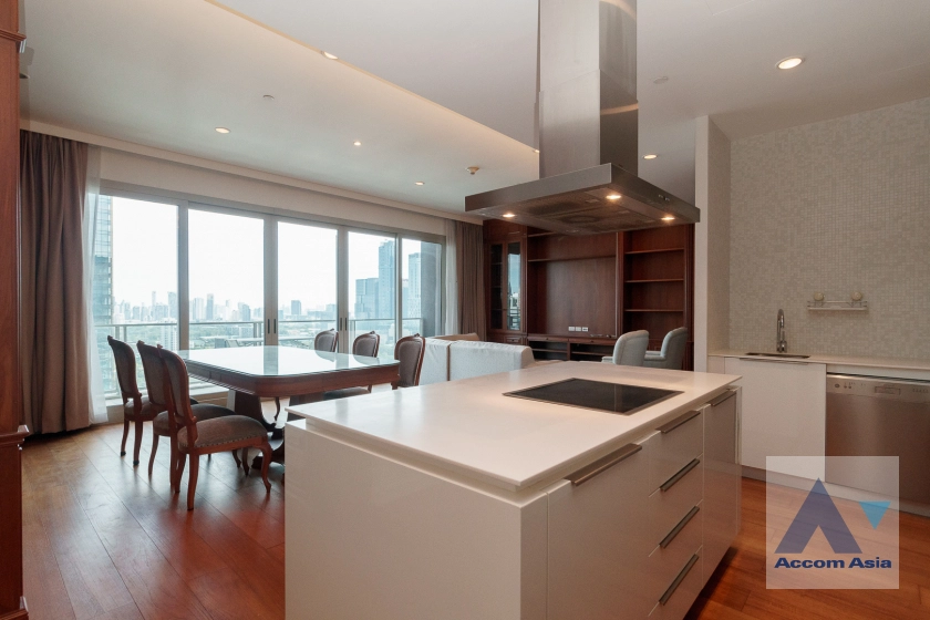 6  3 br Condominium For Rent in Ploenchit ,Bangkok BTS Ratchadamri - MRT Silom at 185 Rajadamri AA11046