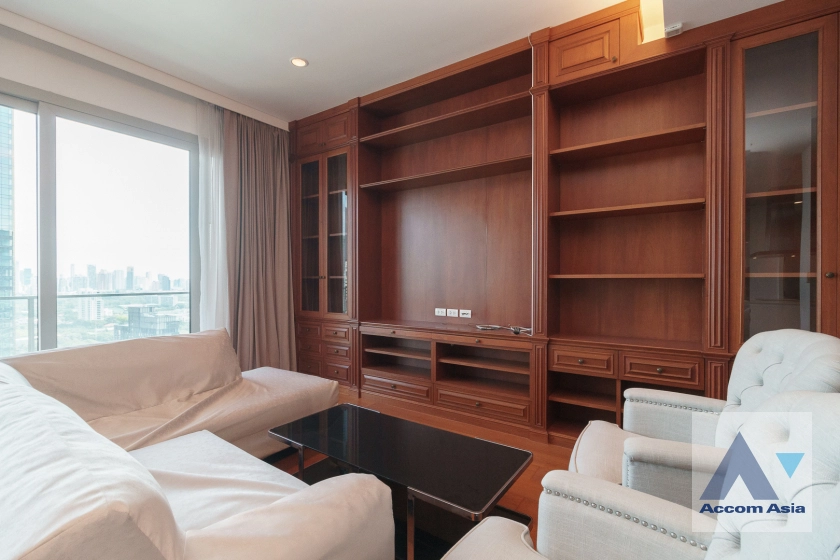 4  3 br Condominium For Rent in Ploenchit ,Bangkok BTS Ratchadamri - MRT Silom at 185 Rajadamri AA11046