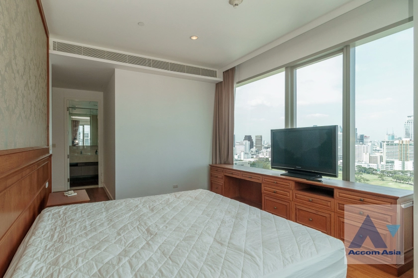 12  3 br Condominium For Rent in Ploenchit ,Bangkok BTS Ratchadamri - MRT Silom at 185 Rajadamri AA11046