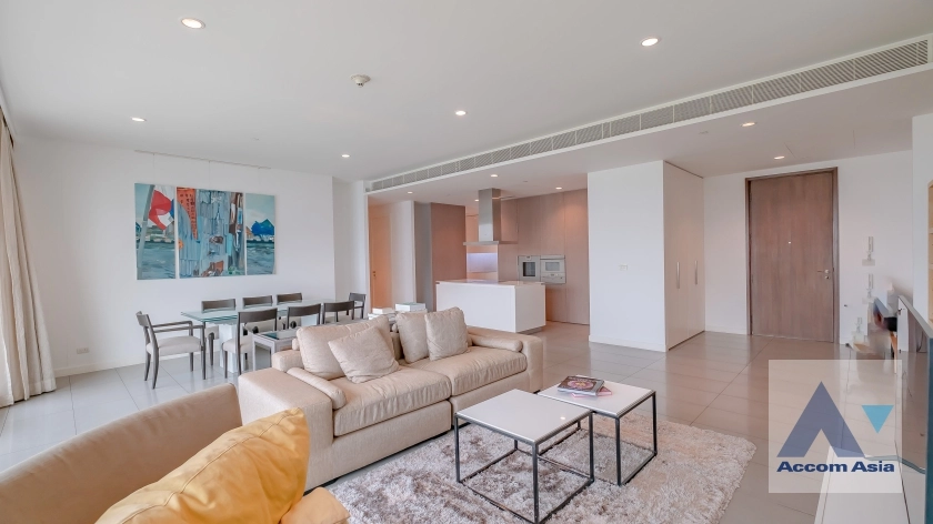 4  3 br Condominium For Rent in Ploenchit ,Bangkok BTS Ratchadamri - MRT Silom at 185 Rajadamri AA11051