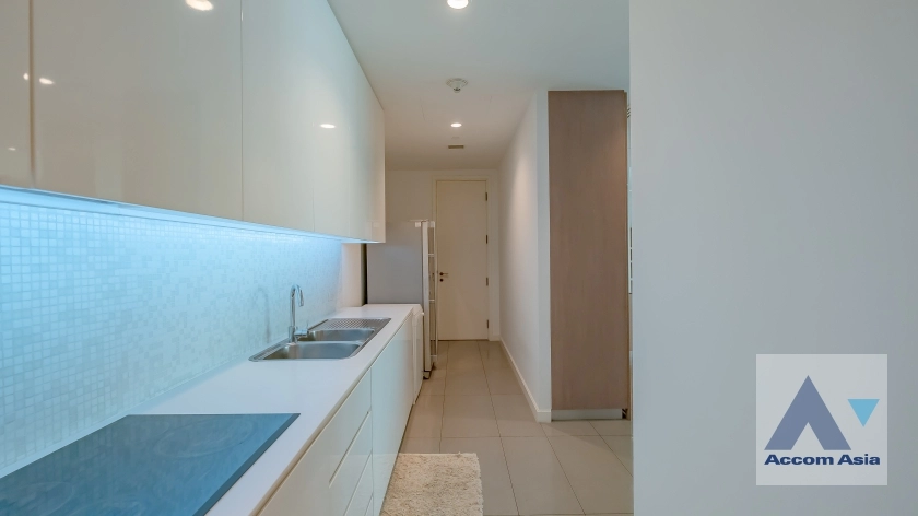 15  3 br Condominium For Rent in Ploenchit ,Bangkok BTS Ratchadamri - MRT Silom at 185 Rajadamri AA11051