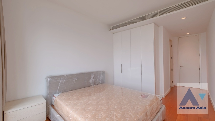 24  3 br Condominium For Rent in Ploenchit ,Bangkok BTS Ratchadamri - MRT Silom at 185 Rajadamri AA11051