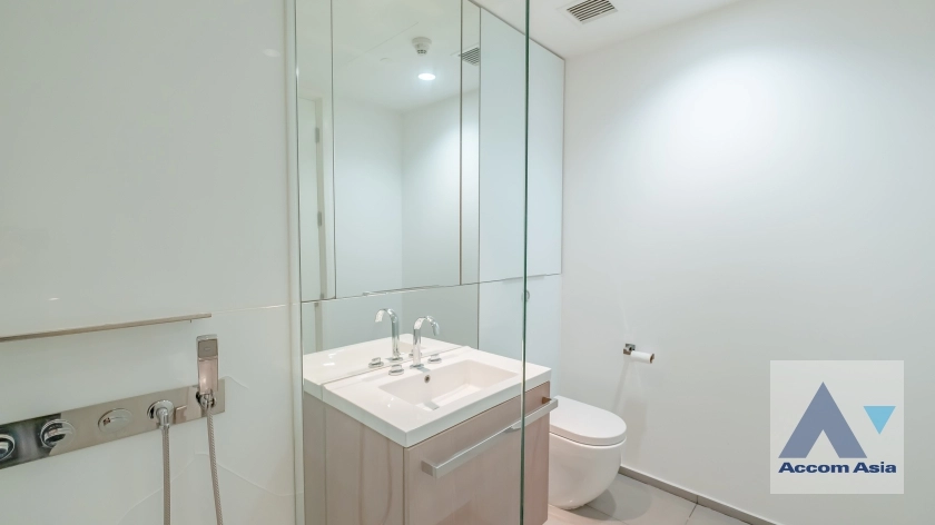 27  3 br Condominium For Rent in Ploenchit ,Bangkok BTS Ratchadamri - MRT Silom at 185 Rajadamri AA11051