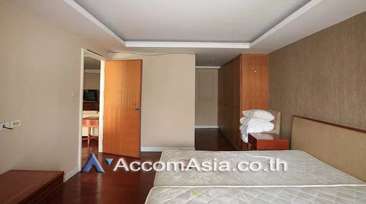 8  2 br Apartment For Rent in Sathorn ,Bangkok MRT Khlong Toei at Low rise Building 21025