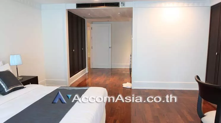 unitPet friendly |  3 Bedrooms  Apartment For Rent in Sukhumvit, Bangkok  near BTS Nana (10260)