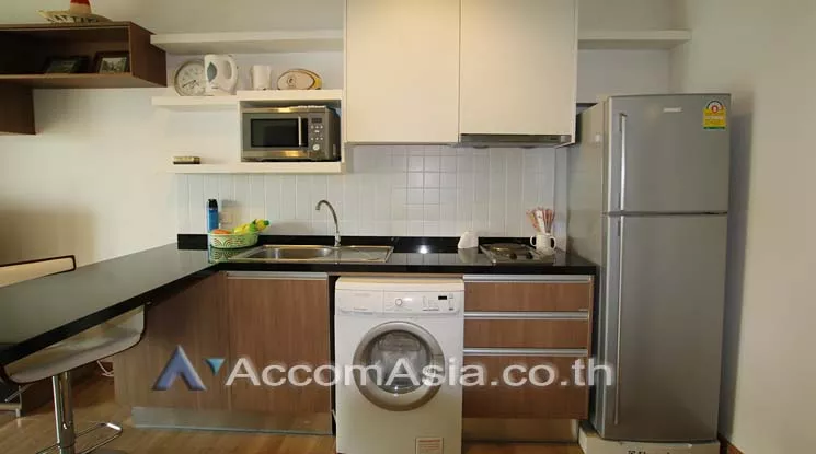 unit 1 Bedroom  Condominium For Rent in Sukhumvit, Bangkok  near BTS Phrom Phong (AA11091)