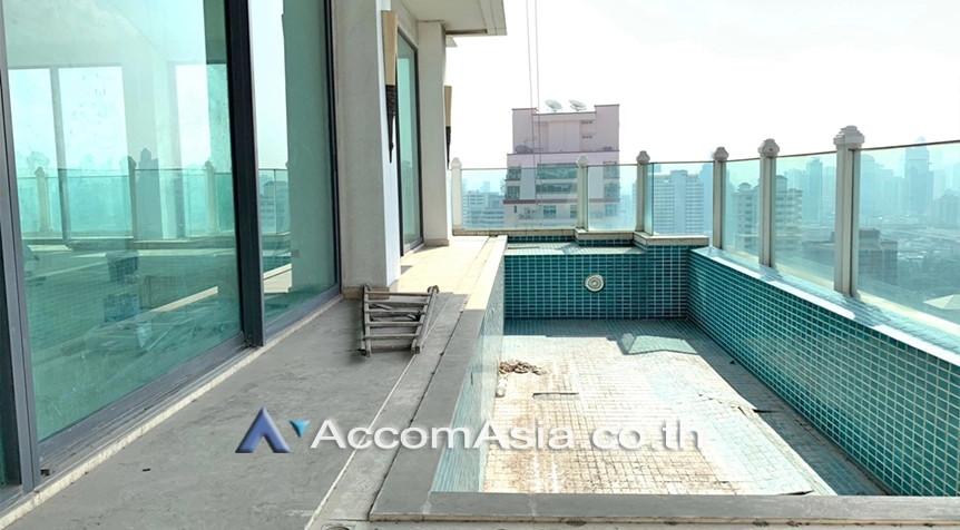 Huge Terrace, Private Swimming Pool, Duplex Condo |  3 Bedrooms  Condominium For Sale in Sukhumvit, Bangkok  near BTS Phrom Phong (AA11099)