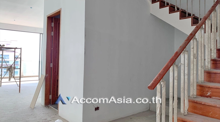 14  3 br Condominium For Sale in Sukhumvit ,Bangkok BTS Phrom Phong at Le Raffine Sukhumvit 39 AA11099