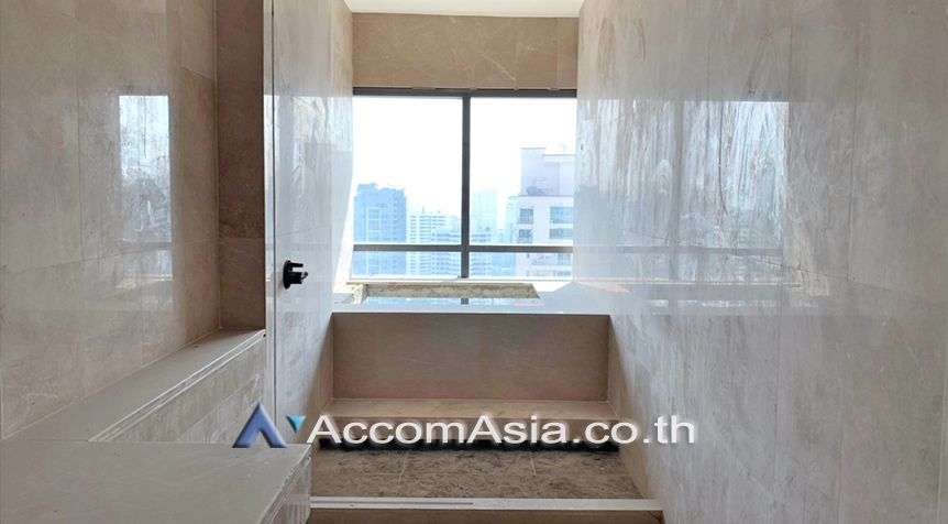 8  3 br Condominium For Sale in Sukhumvit ,Bangkok BTS Phrom Phong at Le Raffine Sukhumvit 39 AA11099