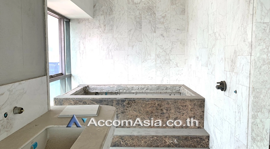 10  3 br Condominium For Sale in Sukhumvit ,Bangkok BTS Phrom Phong at Le Raffine Sukhumvit 39 AA11099