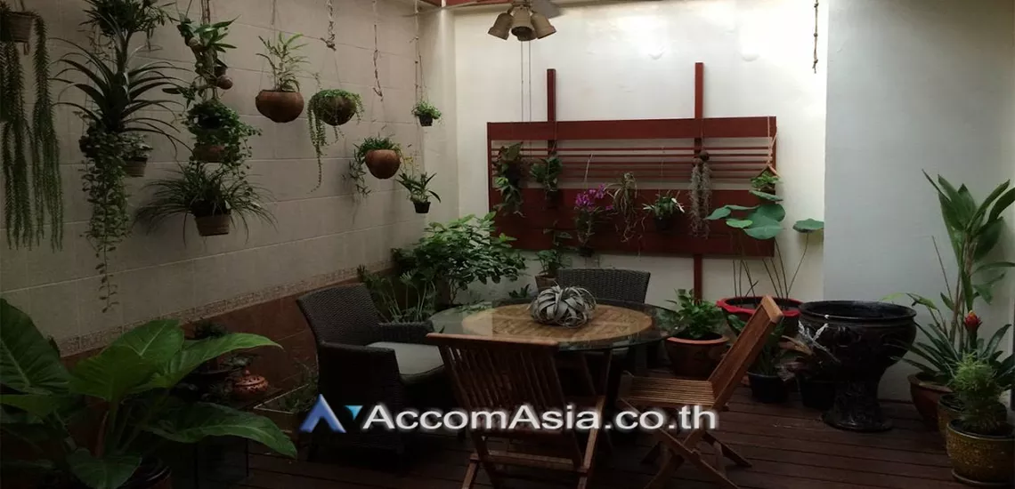 11  4 br Townhouse For Rent in Sukhumvit ,Bangkok BTS Phrom Phong 110192