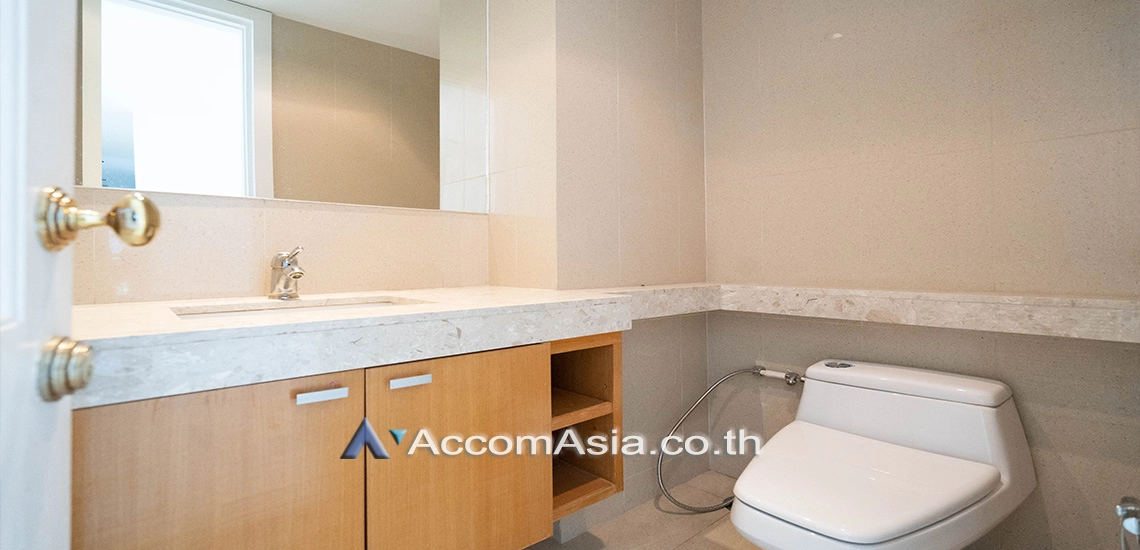  1  3 br Condominium For Rent in Ploenchit ,Bangkok BTS Ploenchit at Athenee Residence AA11139