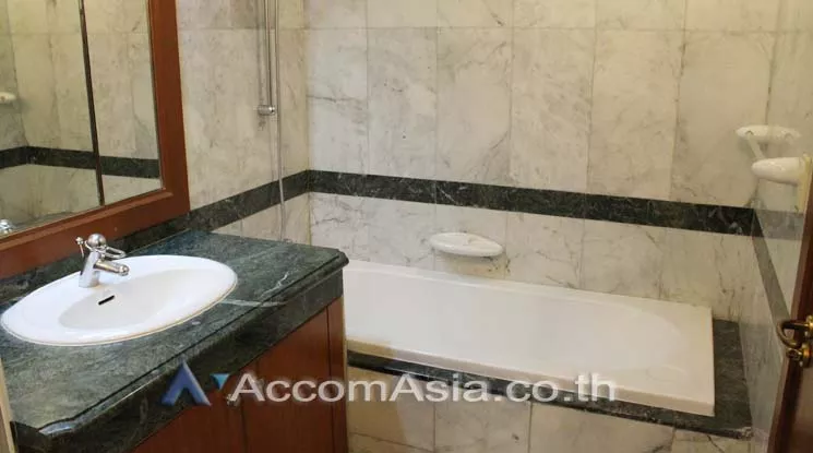 6  2 br Condominium For Rent in Ploenchit ,Bangkok BTS Ploenchit at All Seasons Mansion AA11211