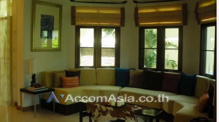  1  4 br House For Rent in Ratchadaphisek ,Bangkok  at Peaceful Compound AA11236