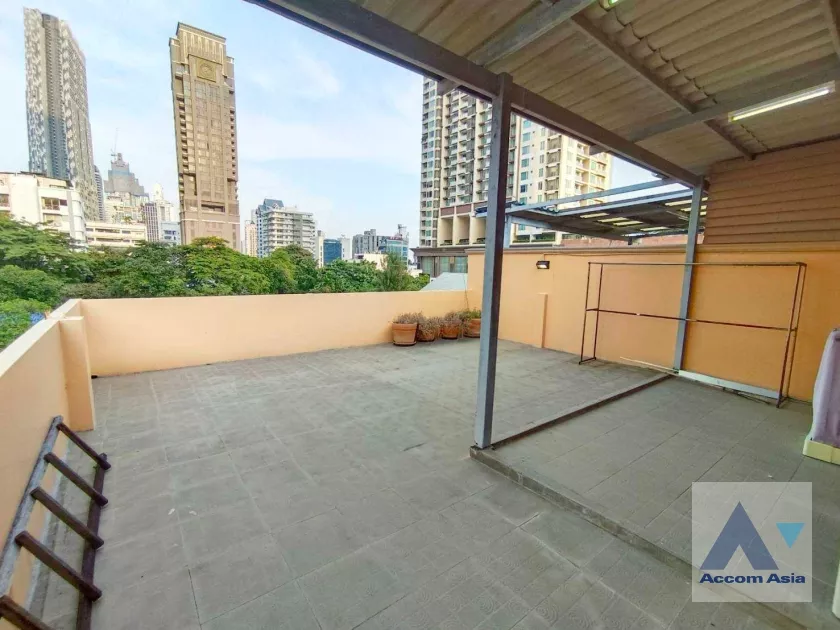 41  3 br Townhouse For Rent in Silom ,Bangkok BTS Chong Nonsi AA11246