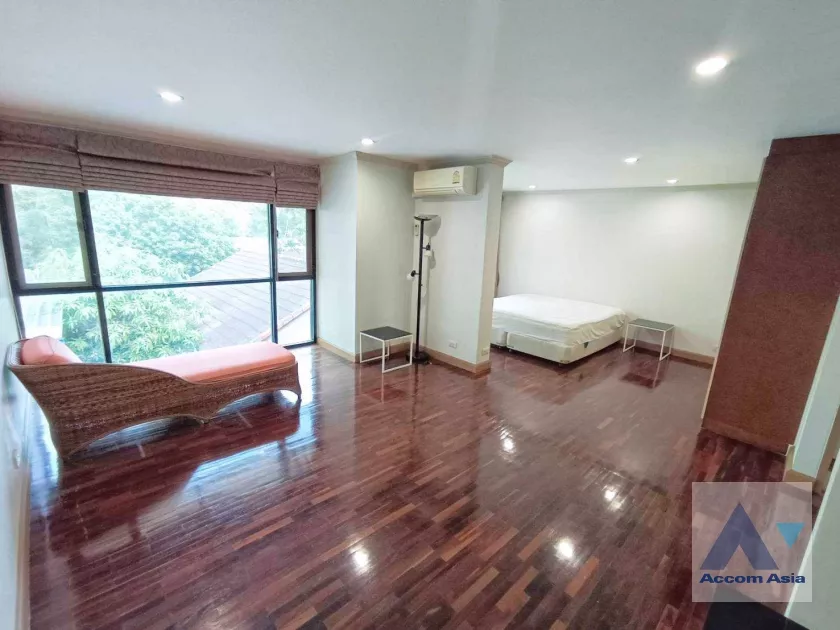 21  3 br Townhouse For Rent in Silom ,Bangkok BTS Chong Nonsi AA11246