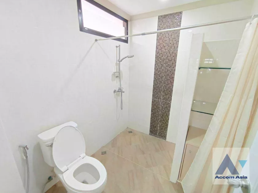 31  3 br Townhouse For Rent in Silom ,Bangkok BTS Chong Nonsi AA11246