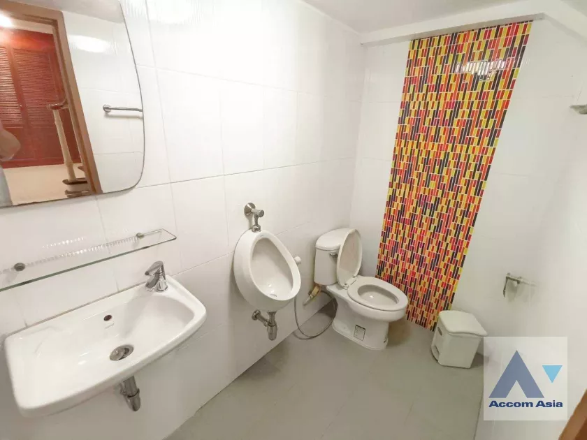 39  3 br Townhouse For Rent in Silom ,Bangkok BTS Chong Nonsi AA11246