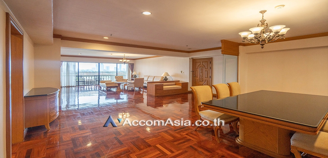  1  3 br Apartment For Rent in Sukhumvit ,Bangkok BTS Phrom Phong at High quality of living AA11250