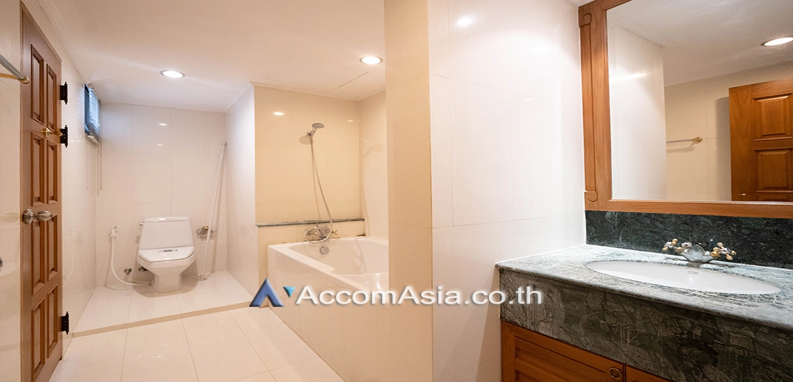 8  3 br Apartment For Rent in Sukhumvit ,Bangkok BTS Phrom Phong at High quality of living AA11250