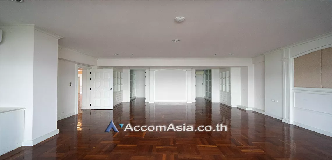 13  6 br Apartment For Rent in Sukhumvit ,Bangkok BTS Phrom Phong at High quality of living AA11251