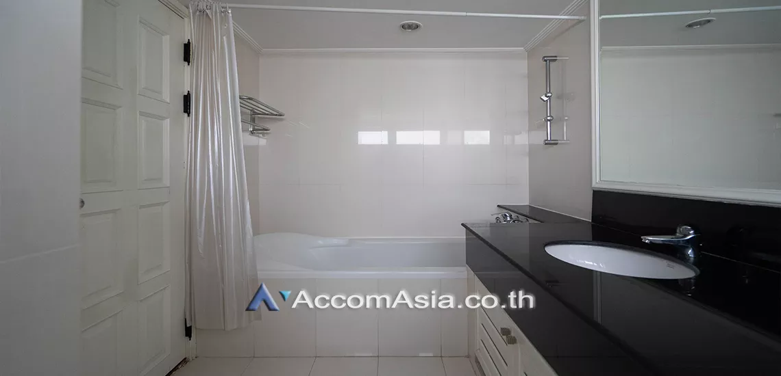 18  6 br Apartment For Rent in Sukhumvit ,Bangkok BTS Phrom Phong at High quality of living AA11251