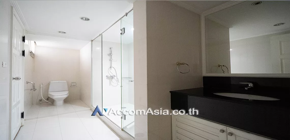 21  6 br Apartment For Rent in Sukhumvit ,Bangkok BTS Phrom Phong at High quality of living AA11251