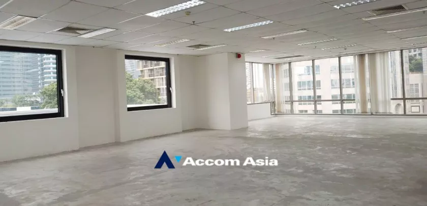  2  Office Space For Rent in Ploenchit ,Bangkok BTS Ploenchit at 208 Wireless Road Building AA11258
