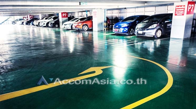 4  Office Space For Rent in Sathorn ,Bangkok BTS Surasak at Chartered Square Building AA11272