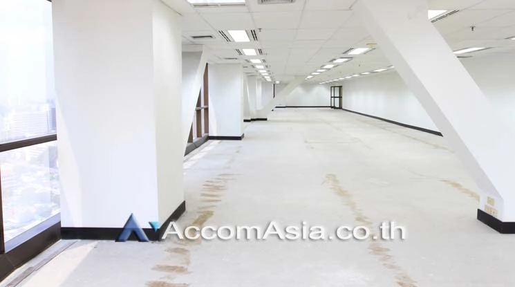 7  Office Space For Rent in Sathorn ,Bangkok BTS Surasak at Chartered Square Building AA11283