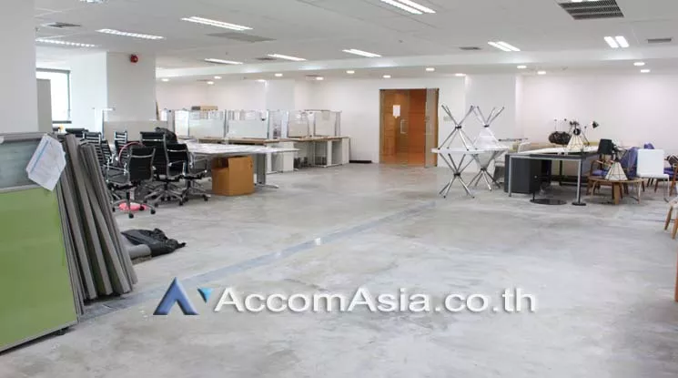  1  Office Space For Rent in Ratchadaphisek ,Bangkok MRT Thailand Cultural Center at CW Tower B AA11315