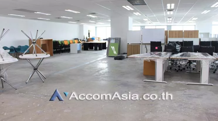  Office space For Rent in Ratchadapisek, Bangkok  near MRT Thailand Cultural Center (AA11315)