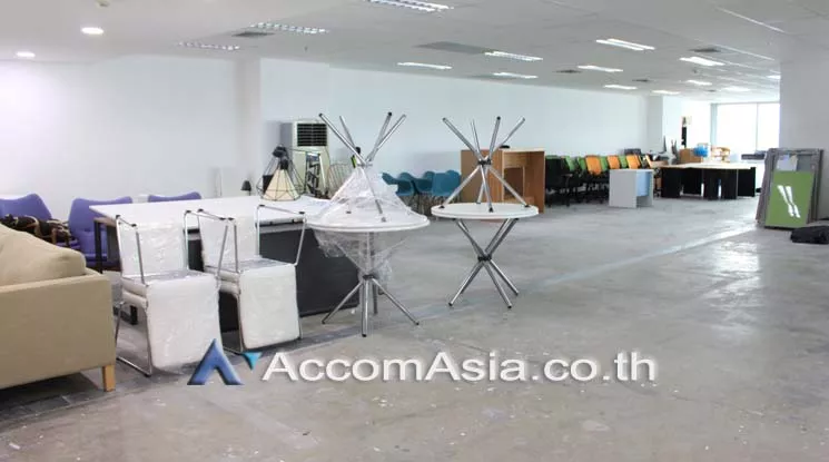 4  Office Space For Rent in Ratchadaphisek ,Bangkok MRT Thailand Cultural Center at CW Tower B AA11315